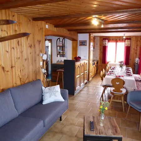 Chant Du Torrent: 12 Pers. Ideal Pour Les Familles * Nendaz