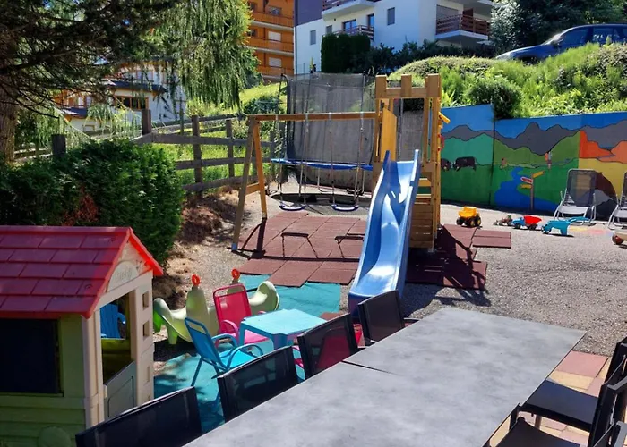 Chant Du Torrent: 12 Pers. Ideal Pour Les Familles * Nendaz